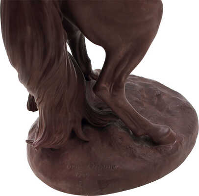 Скульптура ”Гарцующий конь”